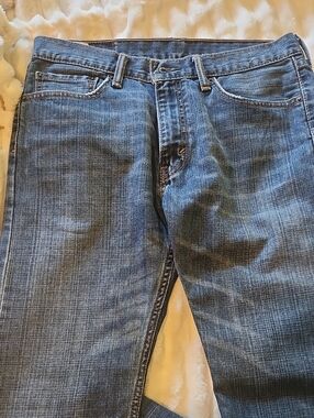 Levi's Men's Medium Blue Straight-Leg Jeans